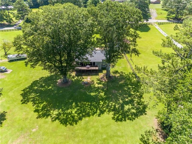 2492 Oak Grove Church Road, Carrollton, GA 30117