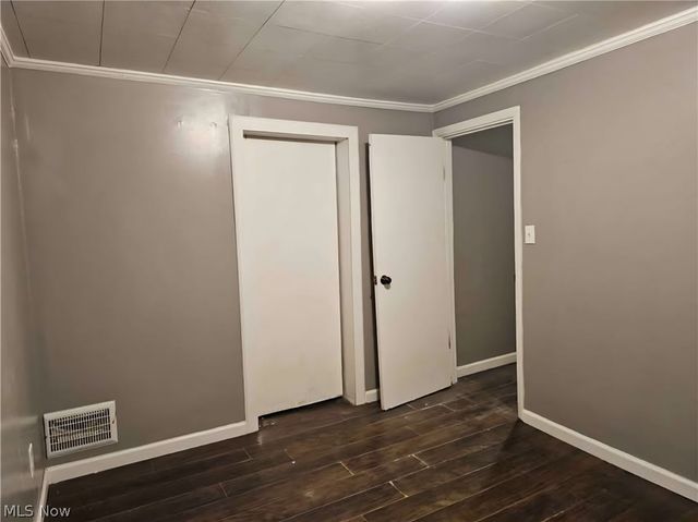 43 S Brockway Avenue, Youngstown, OH 44509
