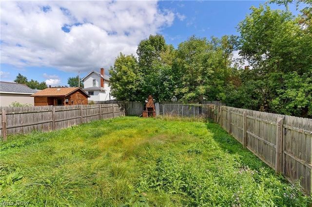 43 S Brockway Avenue, Youngstown, OH 44509