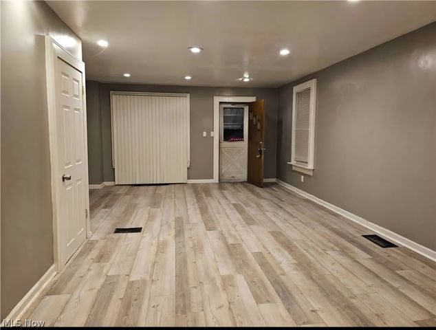 43 S Brockway Avenue, Youngstown, OH 44509