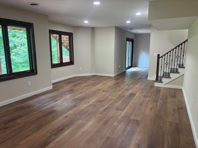 239 Crabapple Lane, Valparaiso, IN 46383