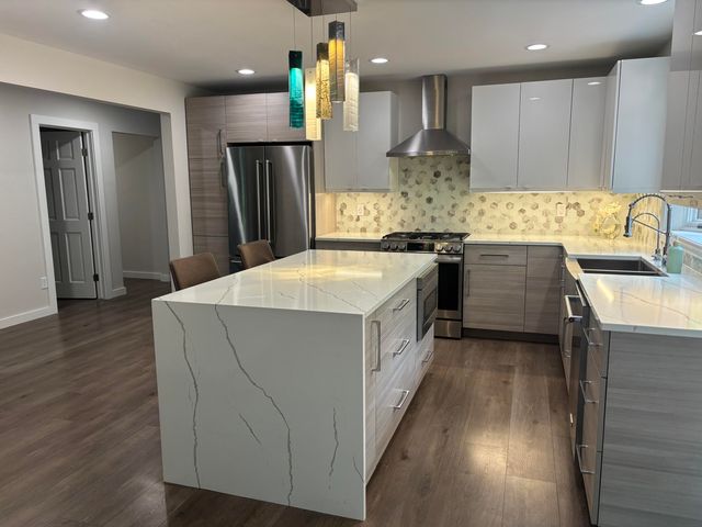 239 Crabapple Lane, Valparaiso, IN 46383