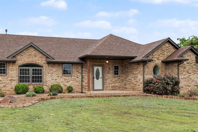 3800 Old Country Circle, Edmond, OK 73034