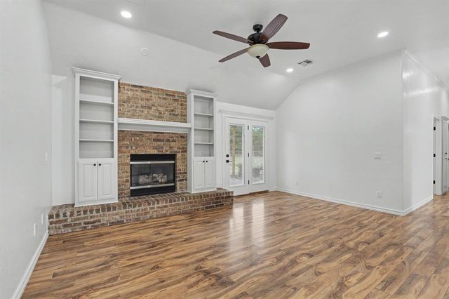 3800 Old Country Circle, Edmond, OK 73034