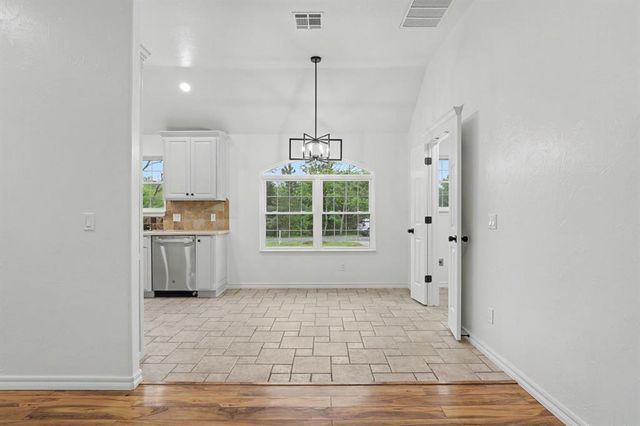 3800 Old Country Circle, Edmond, OK 73034