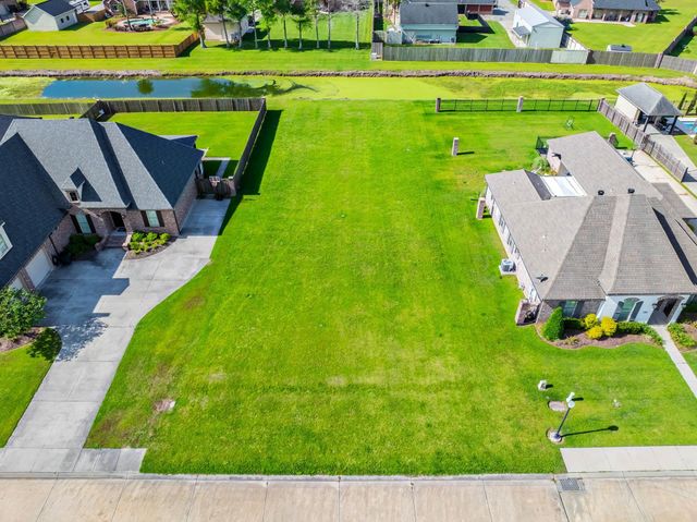 172 Godchaux Drive, Houma, LA 70360