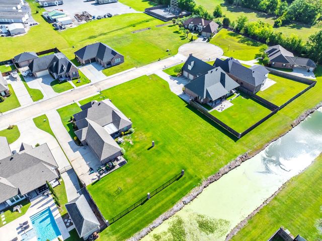 172 Godchaux Drive, Houma, LA 70360