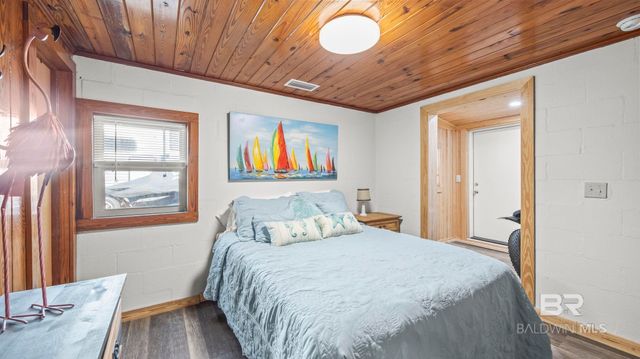 17628 State Highway 180, Gulf Shores, AL 36542