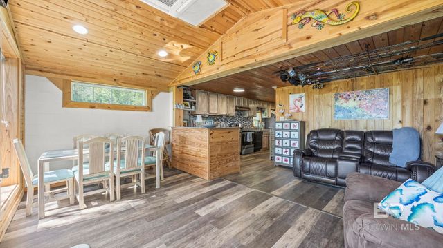 17628 State Highway 180, Gulf Shores, AL 36542