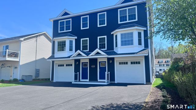 44 Mettler Street B, Woodbridge, CT 06525