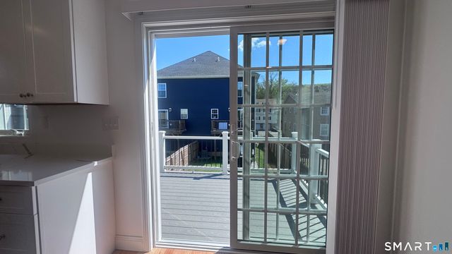 44 Mettler Street B, Woodbridge, CT 06525