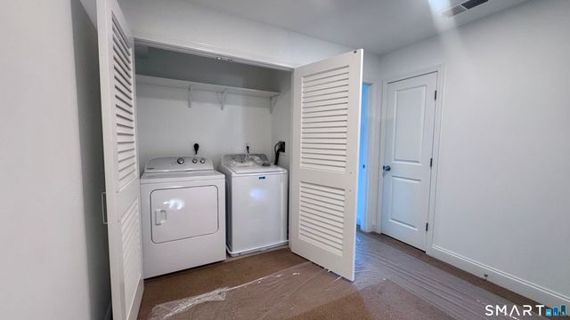 44 Mettler Street B, Woodbridge, CT 06525