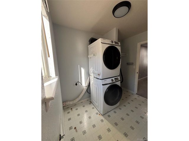 13328 Columbine Cir, Thornton, CO 80241