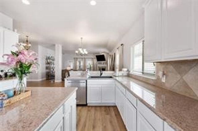 1305 STONE MOUNTAIN Parkway, Savannah, TX 76227