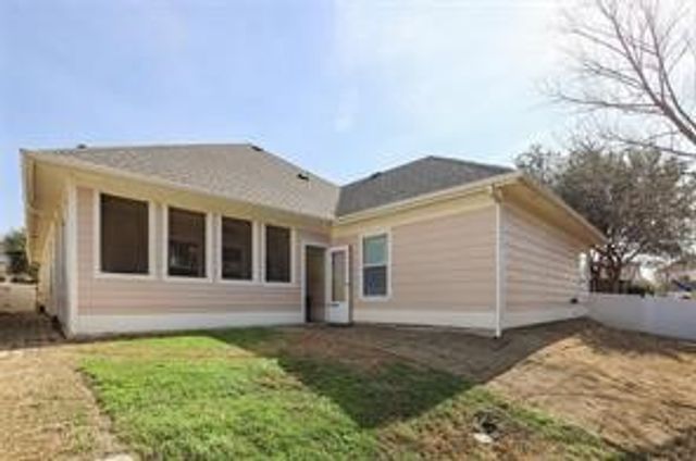 1305 STONE MOUNTAIN Parkway, Savannah, TX 76227