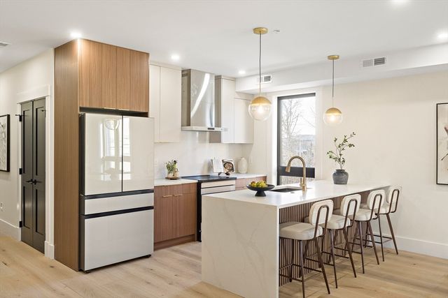 17 Holmes Street 204, Quincy, MA 02171