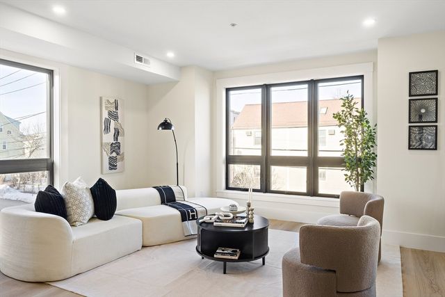 17 Holmes Street 204, Quincy, MA 02171