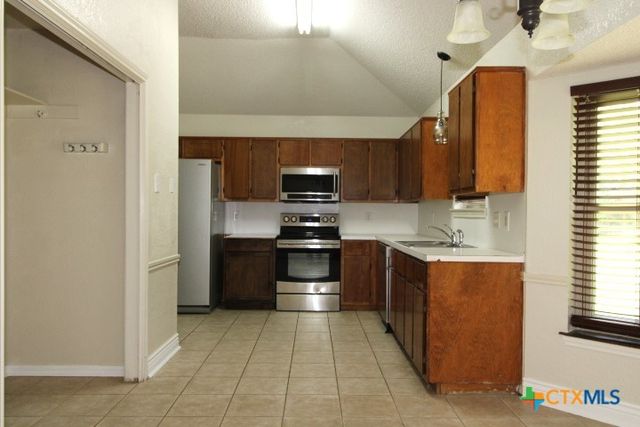 213 Bronc Drive, Copperas Cove, TX 76522