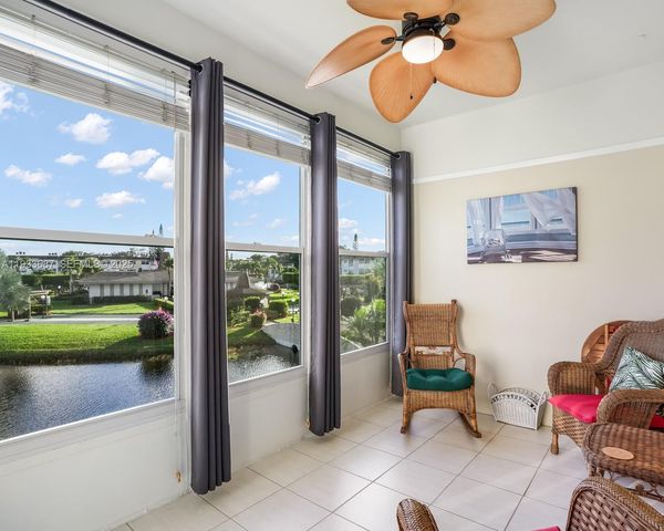 4706 NW 36th Street 507, Lauderdale Lakes, FL 33319