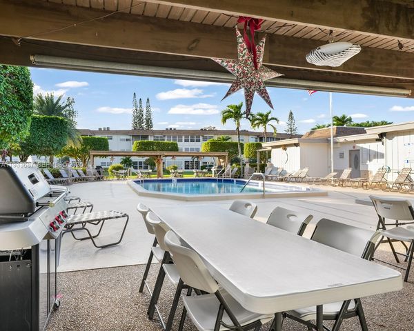 4706 NW 36th Street 507, Lauderdale Lakes, FL 33319
