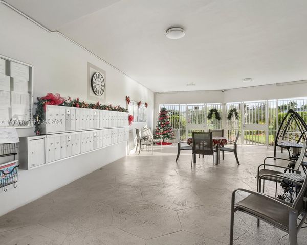 4706 NW 36th Street 507, Lauderdale Lakes, FL 33319