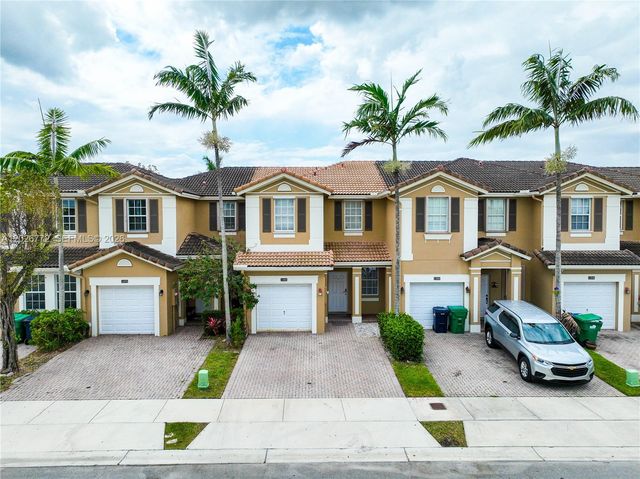 11866 SW 152nd Pl, Miami, FL 33196