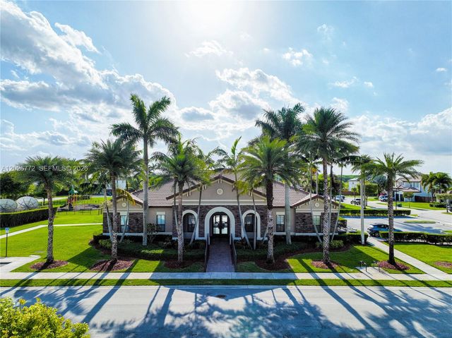11866 SW 152nd Pl, Miami, FL 33196