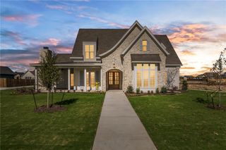 301 Champions Way, Mcgregor, TX 76657