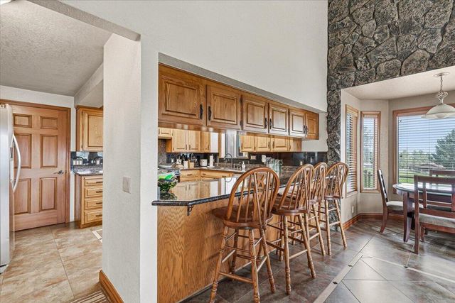 500 Mary Ann Drive, Jacksonville, OR 97530