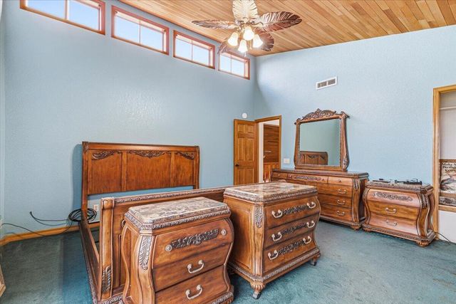 500 Mary Ann Drive, Jacksonville, OR 97530