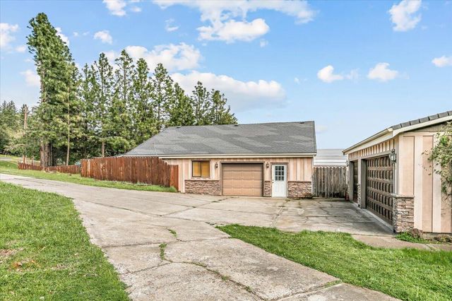 500 Mary Ann Drive, Jacksonville, OR 97530