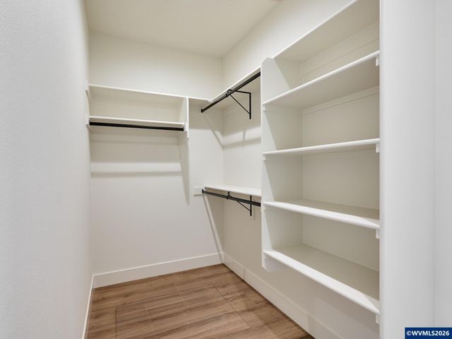 1281 Brown St, Woodburn, OR 97071