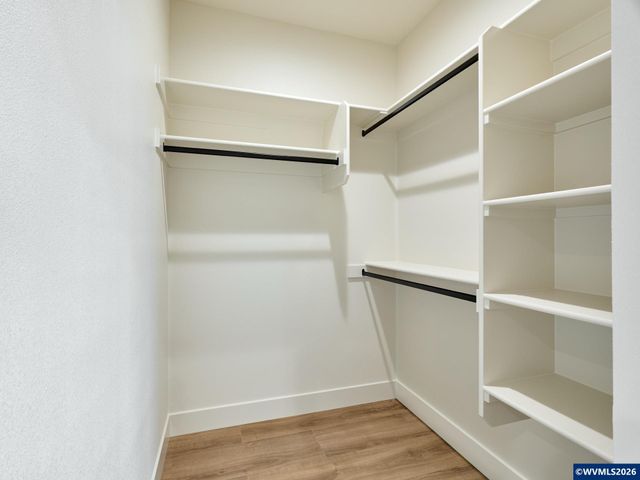 1281 Brown St, Woodburn, OR 97071