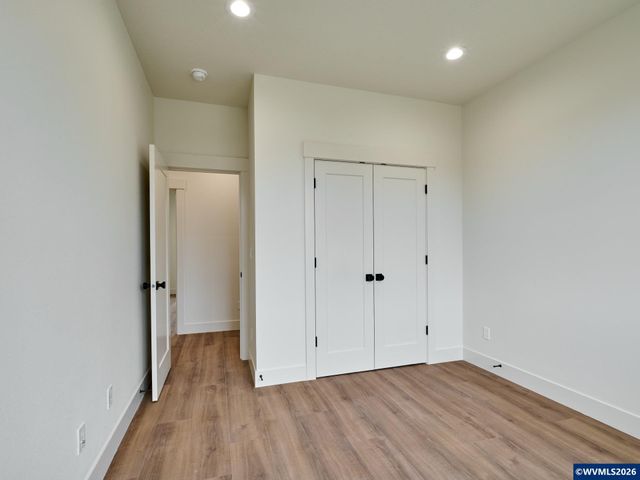 1281 Brown St, Woodburn, OR 97071