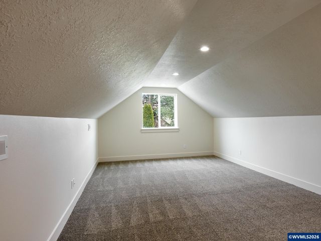 1281 Brown St, Woodburn, OR 97071