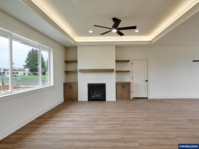 1281 Brown St, Woodburn, OR 97071