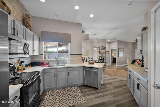 15503 N 79TH Drive, Peoria, AZ 85382