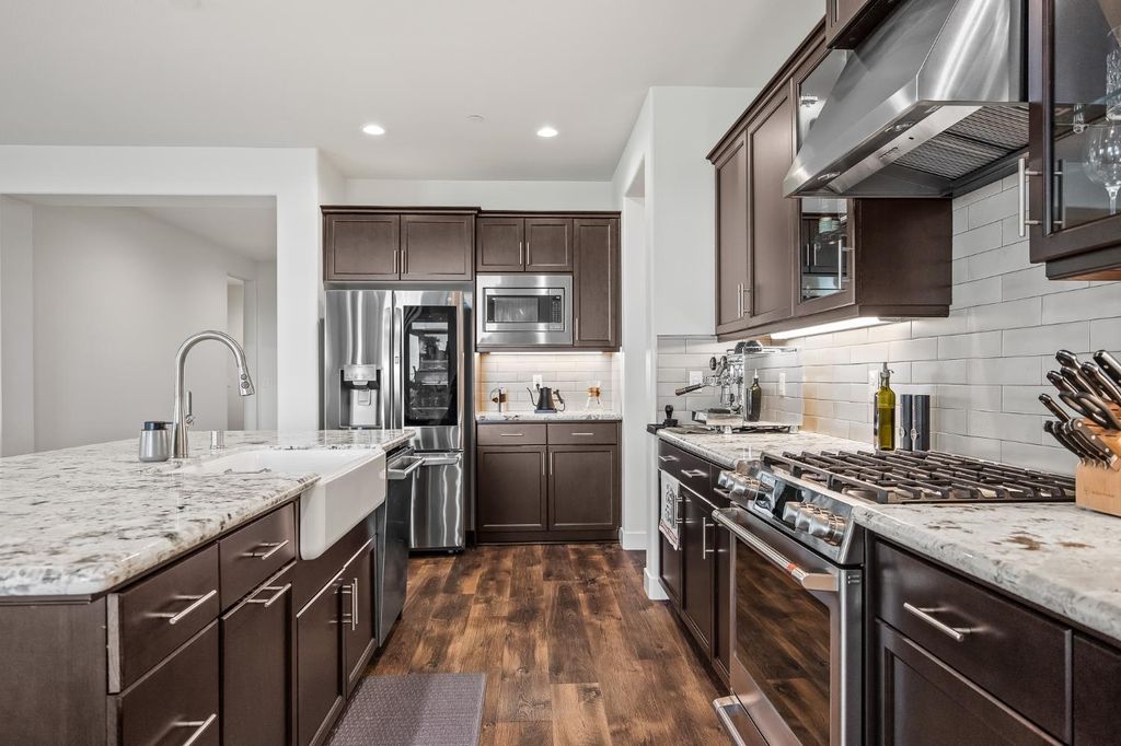 Image 10 of property listing at 4530 Hillside Road, Madera, CA 93636