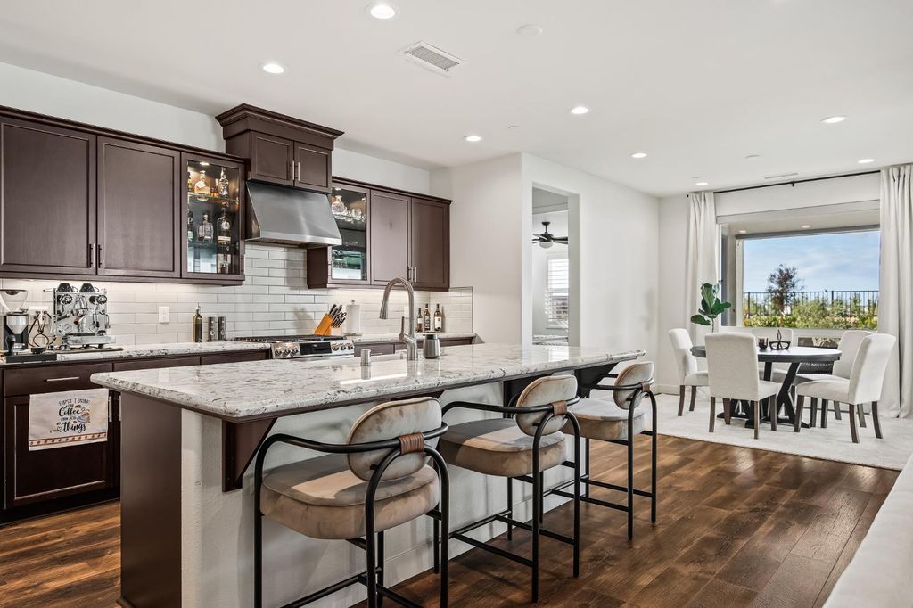 Image 11 of property listing at 4530 Hillside Road, Madera, CA 93636