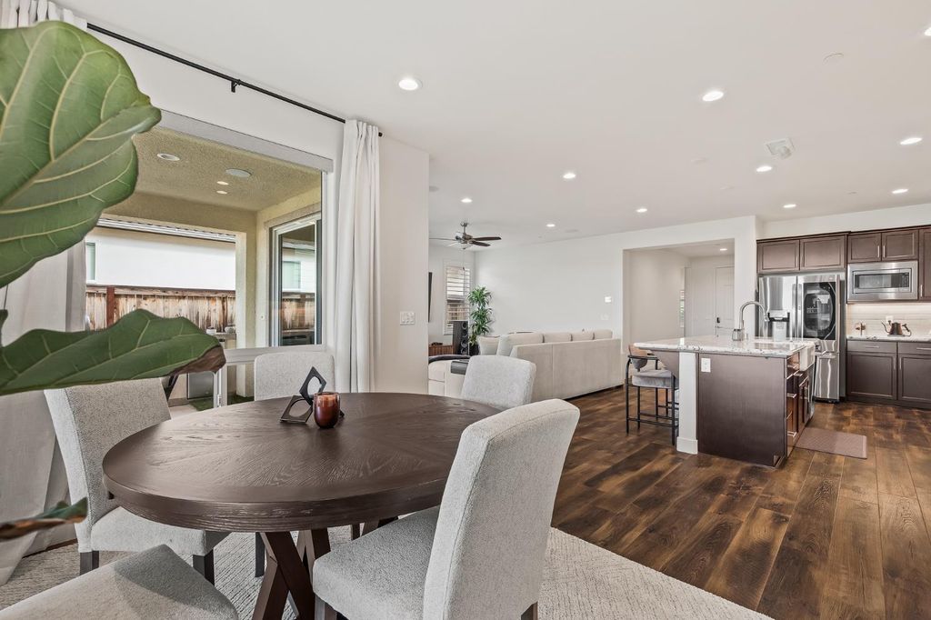 Image 17 of property listing at 4530 Hillside Road, Madera, CA 93636