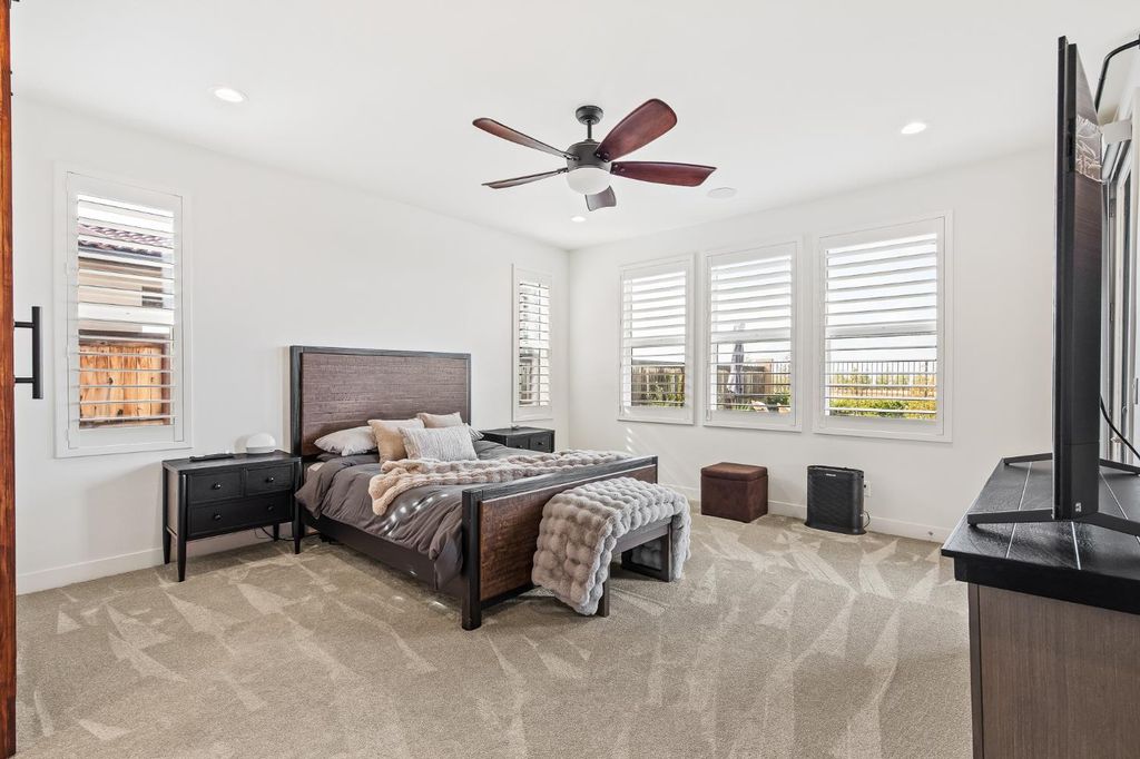 Image 18 of property listing at 4530 Hillside Road, Madera, CA 93636