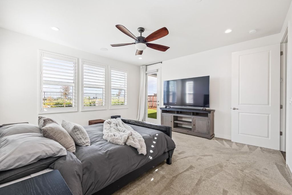 Image 19 of property listing at 4530 Hillside Road, Madera, CA 93636