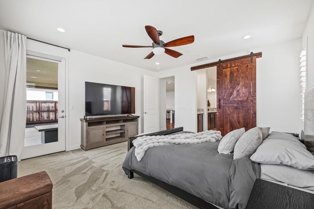 Image 20 of property listing at 4530 Hillside Road, Madera, CA 93636