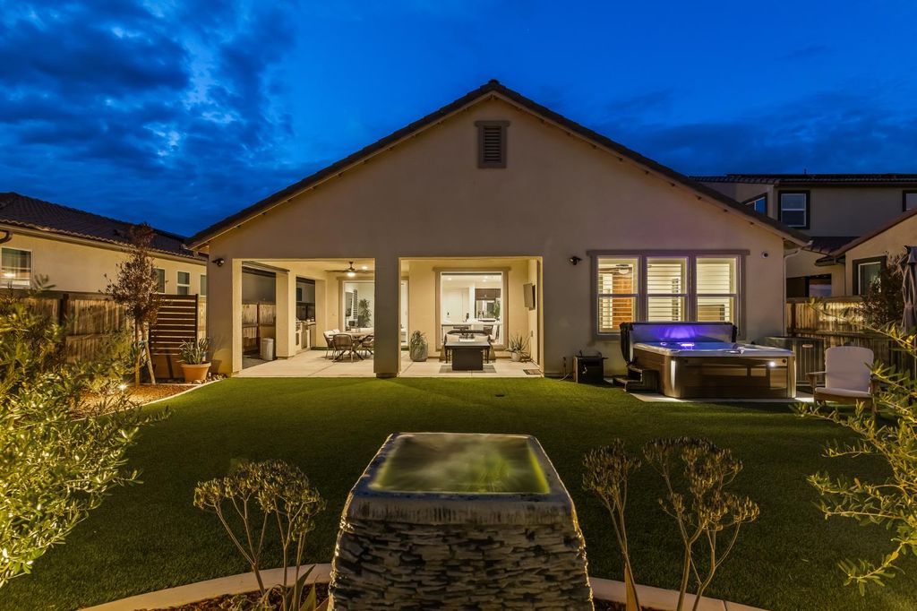 Image 3 of property listing at 4530 Hillside Road, Madera, CA 93636