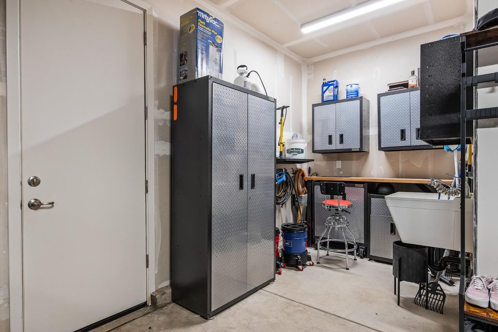 Image 32 of property listing at 4530 Hillside Road, Madera, CA 93636