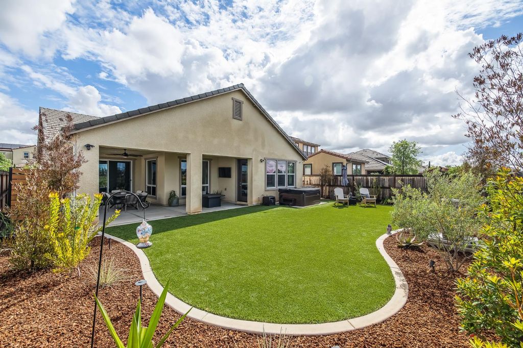 Image 36 of property listing at 4530 Hillside Road, Madera, CA 93636