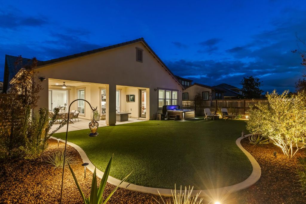 Image 4 of property listing at 4530 Hillside Road, Madera, CA 93636