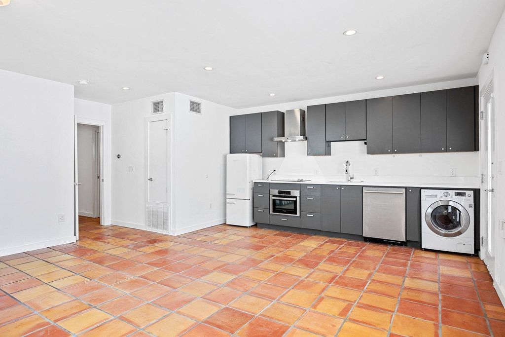 1200 Enfield RD 107, Austin, TX 78703
