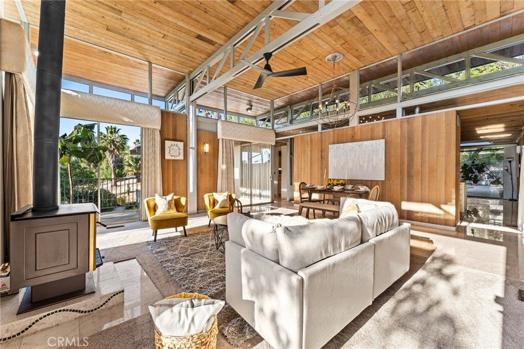 Image 10 of property listing at 1595 Cherokee Road, Corona, CA 92881