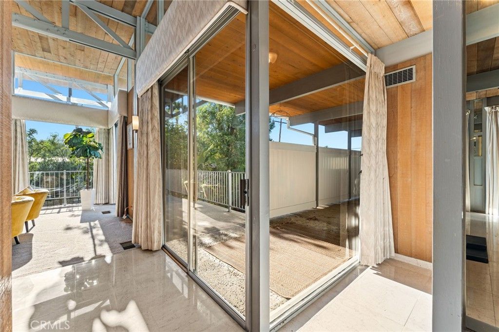 Image 21 of property listing at 1595 Cherokee Road, Corona, CA 92881